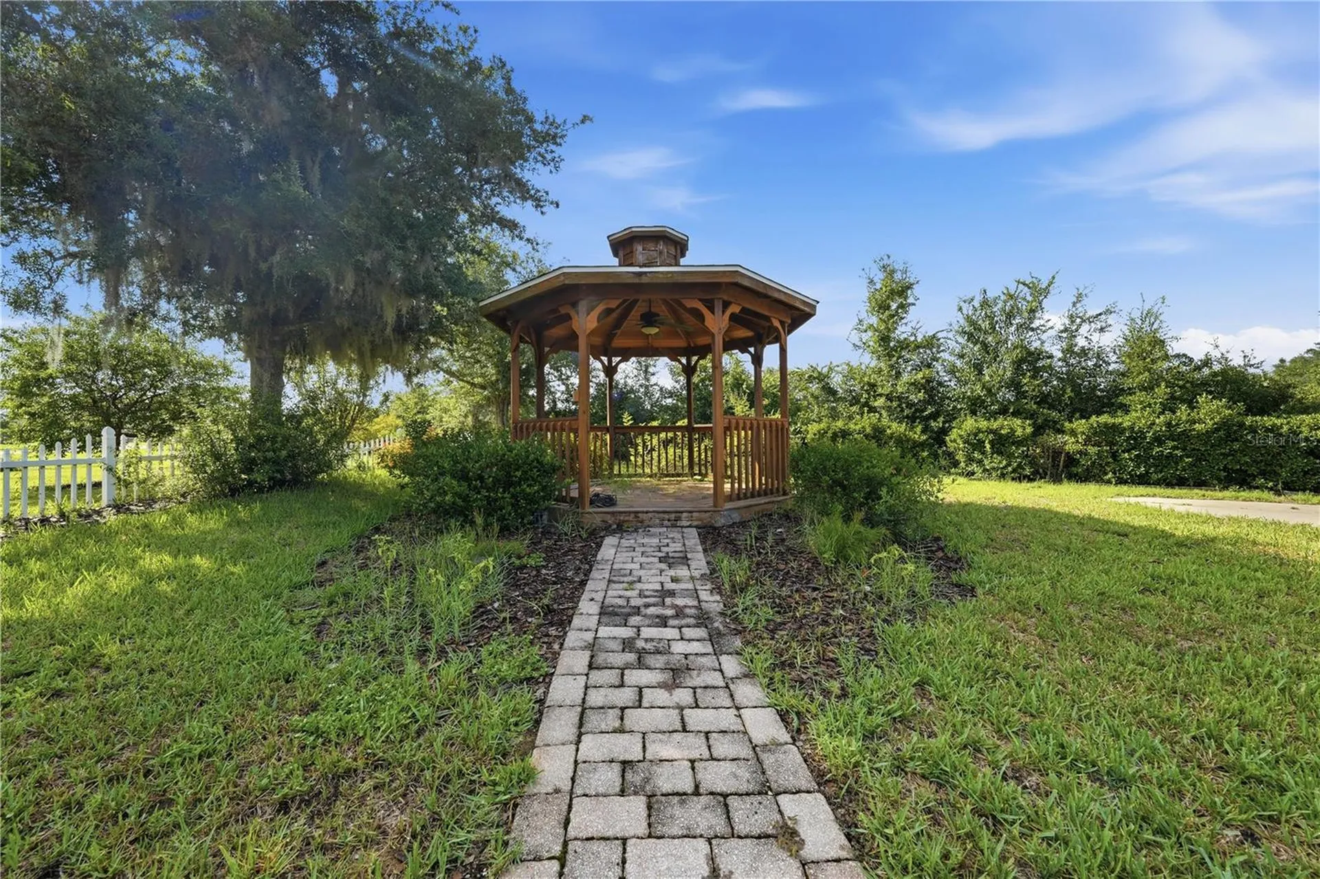 81 Twin Lake Circle Umatilla FL 32784