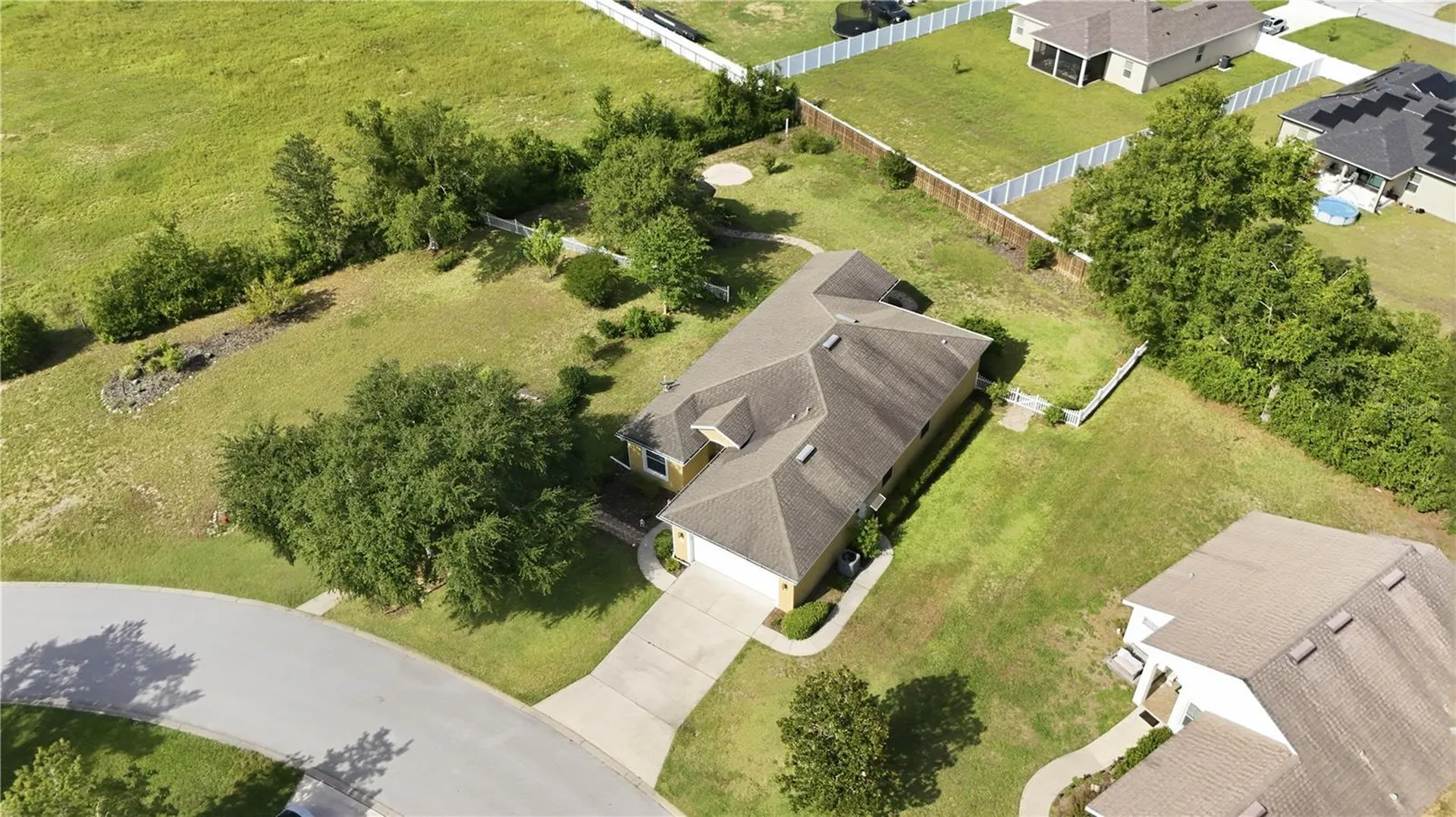 81 Twin Lake Circle Umatilla FL 32784