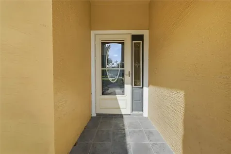 81 Twin Lake Circle Umatilla FL 32784