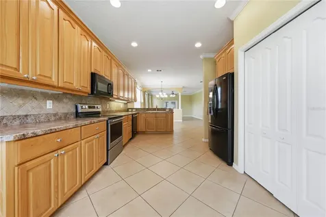 81 Twin Lake Circle Umatilla FL 32784