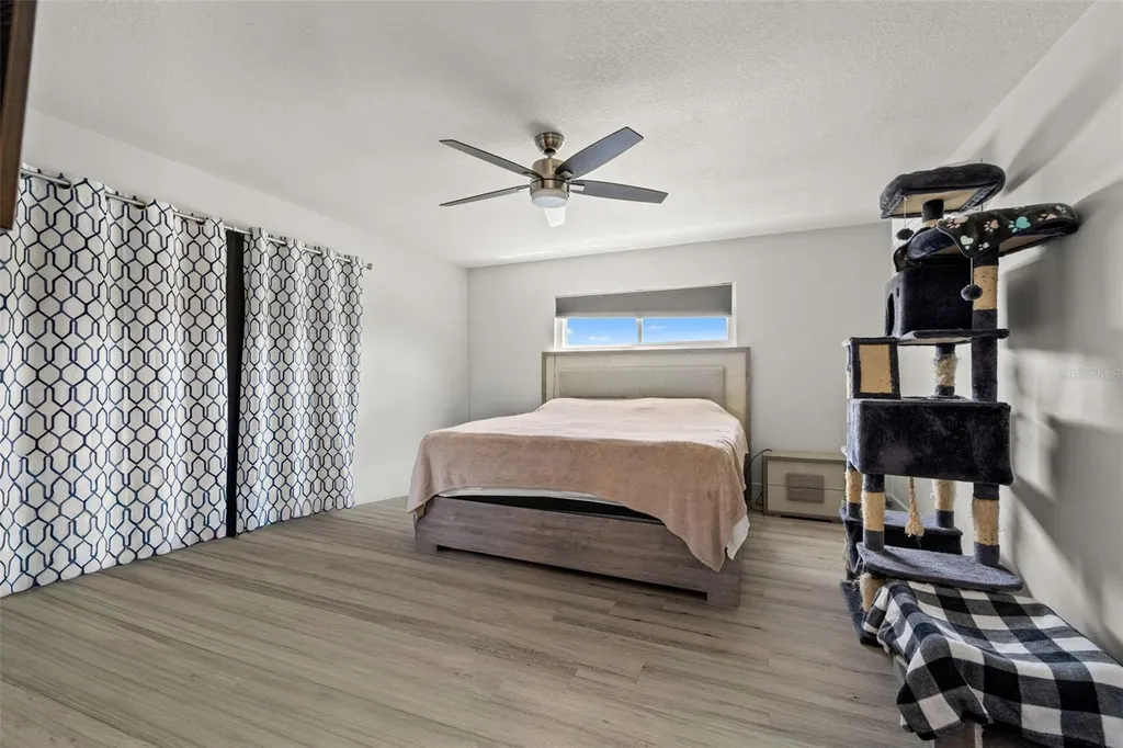 415 Barclay Avenue Altamonte Springs FL 32701