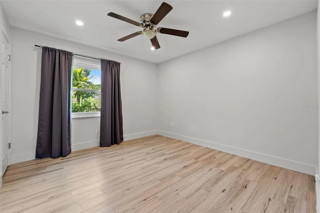 415 Barclay Avenue Altamonte Springs FL 32701