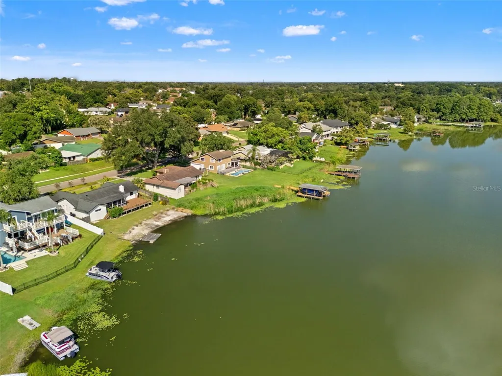 415 Barclay Avenue Altamonte Springs FL 32701