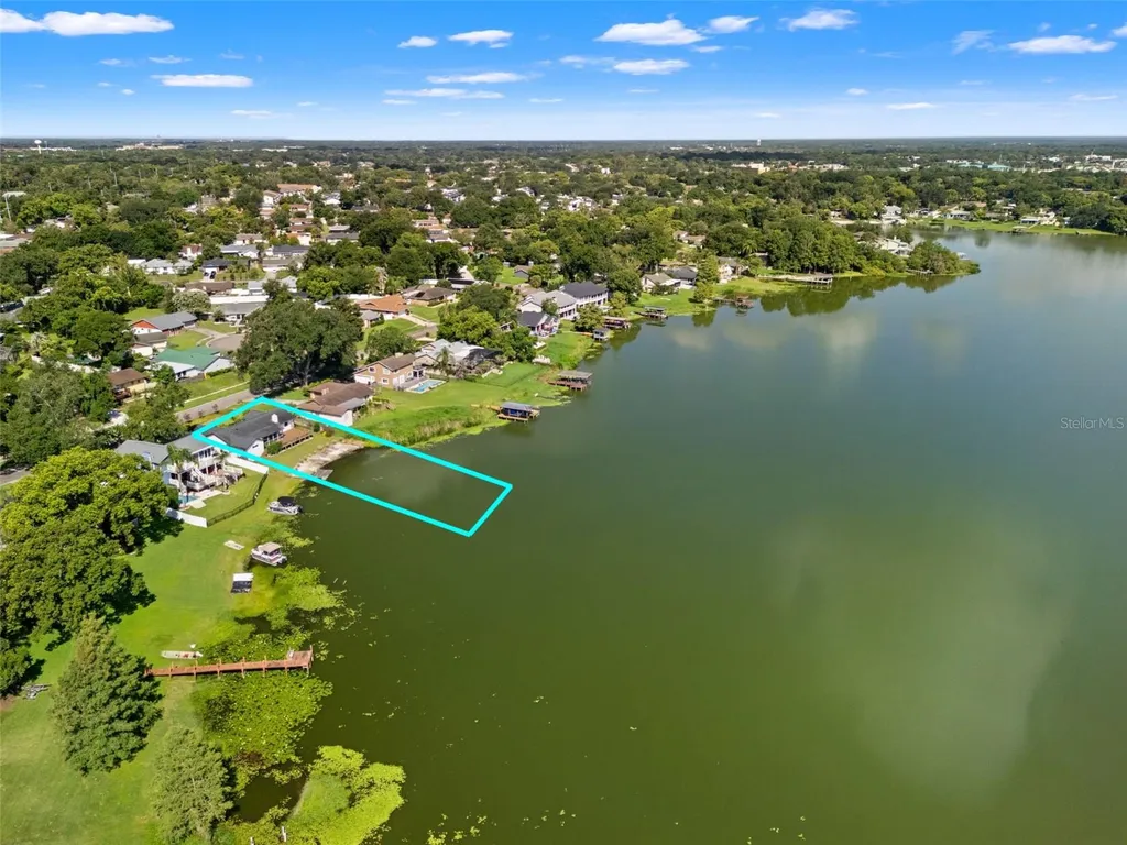 415 Barclay Avenue Altamonte Springs FL 32701