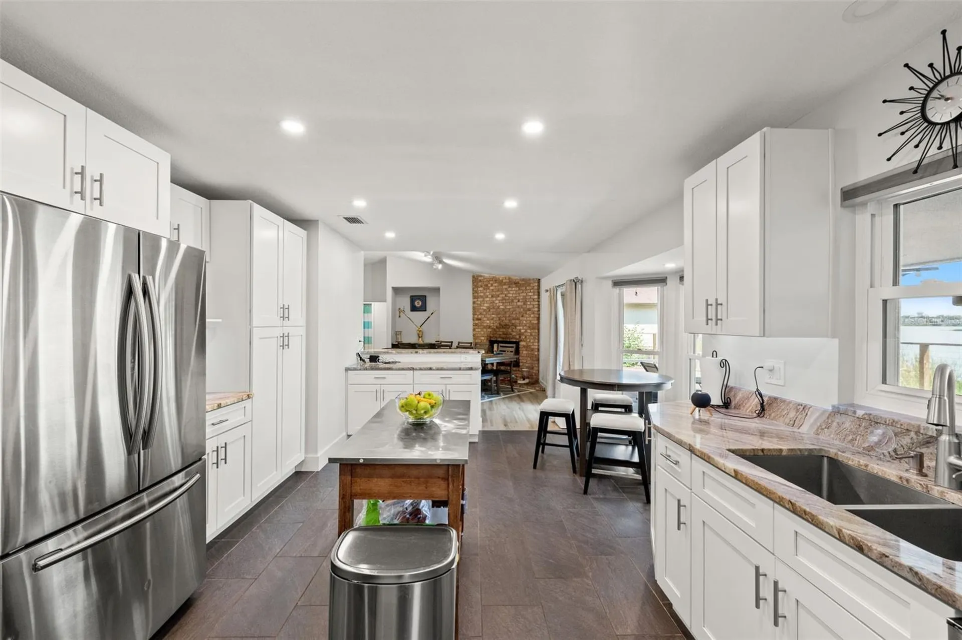415 Barclay Avenue Altamonte Springs FL 32701