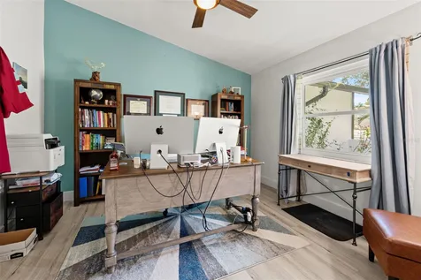415 Barclay Avenue Altamonte Springs FL 32701