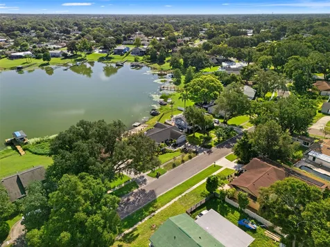 415 Barclay Avenue Altamonte Springs FL 32701