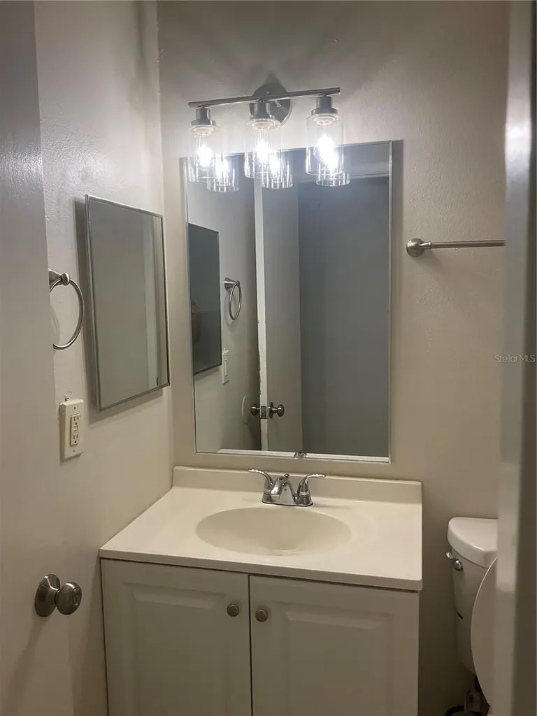 3830 Valley Tree Drive Tampa FL 33610