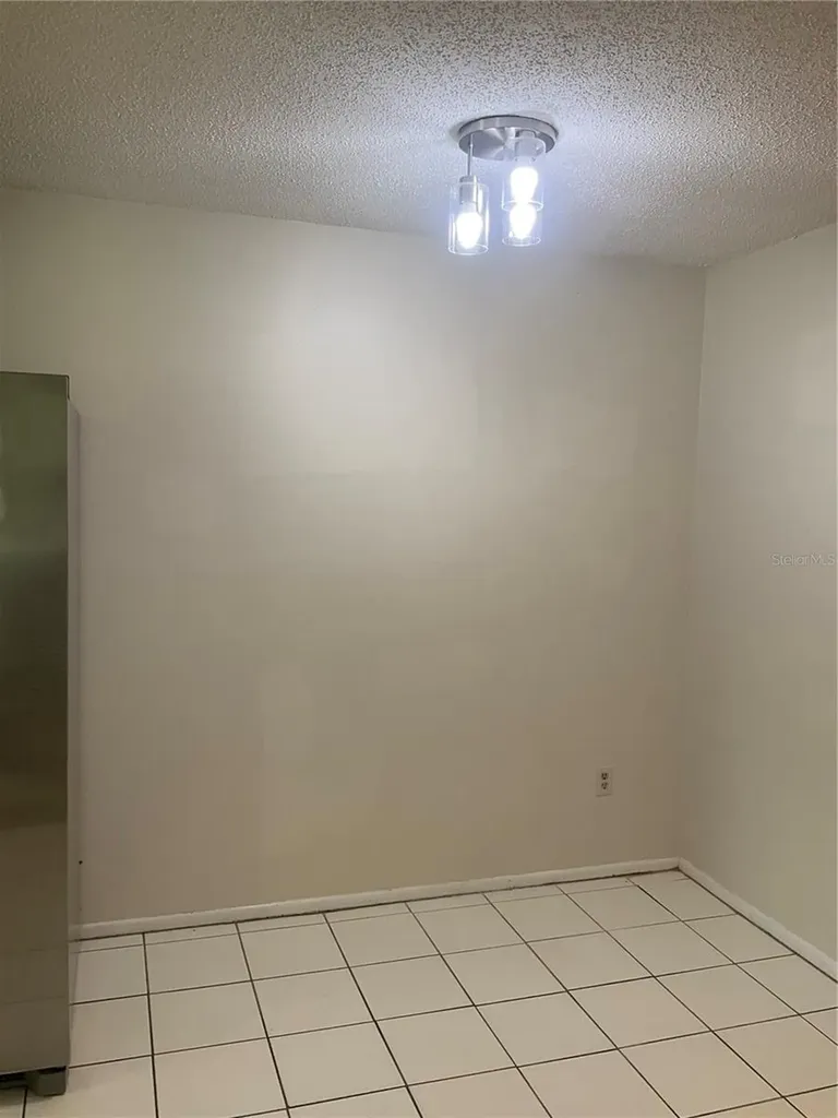 3830 Valley Tree Drive Tampa FL 33610