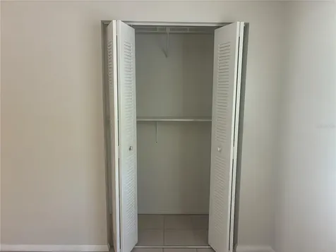 3830 Valley Tree Drive Tampa FL 33610