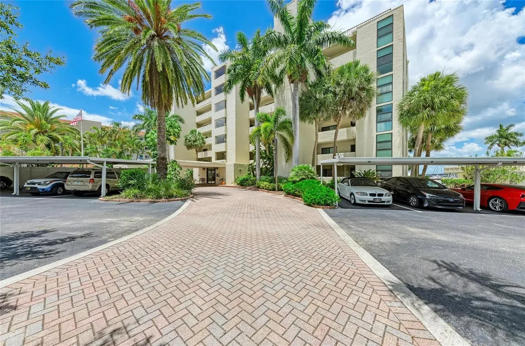 1510 1st Avenue W Bradenton FL 34205