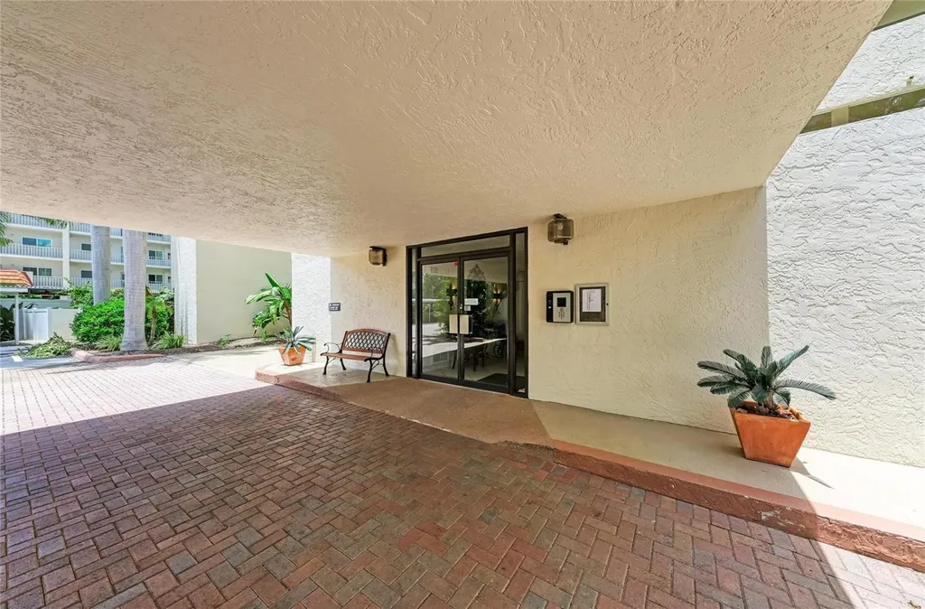 1510 1st Avenue W Bradenton FL 34205