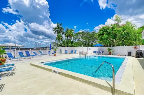 1510 1st Avenue W Bradenton FL 34205