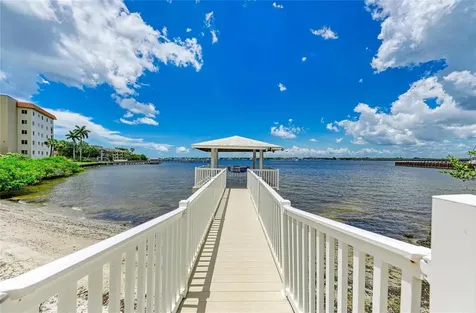 1510 1st Avenue W Bradenton FL 34205