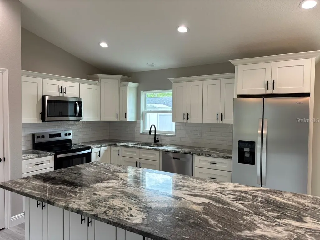 9641 N Fairy Lilly Drive Dunnellon FL 34433