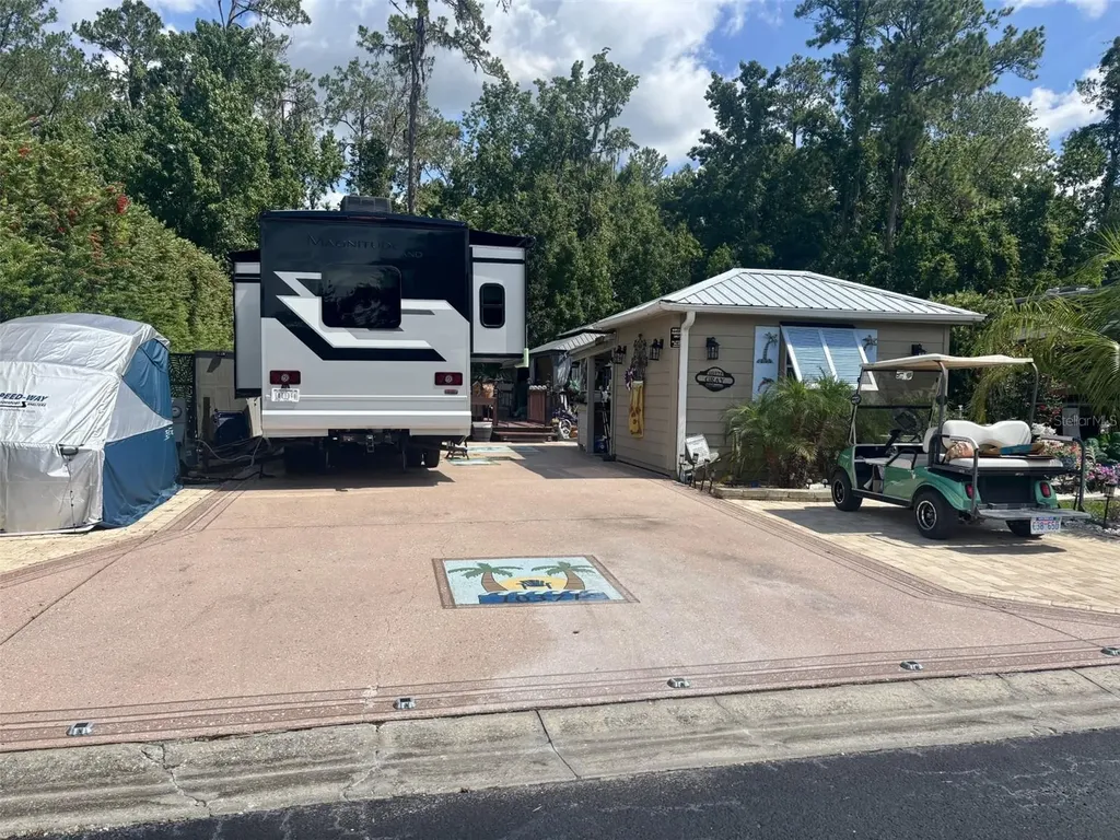 10371 NE 28th Loop Silver Springs FL 34488
