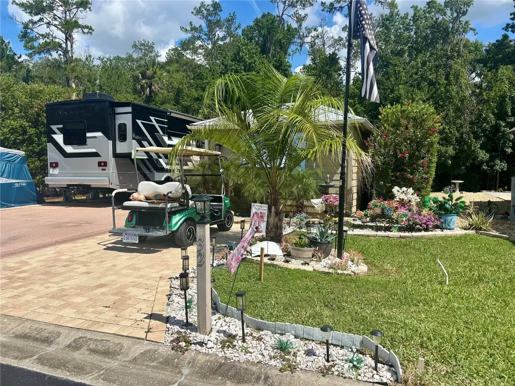 10371 NE 28th Loop Silver Springs FL 34488