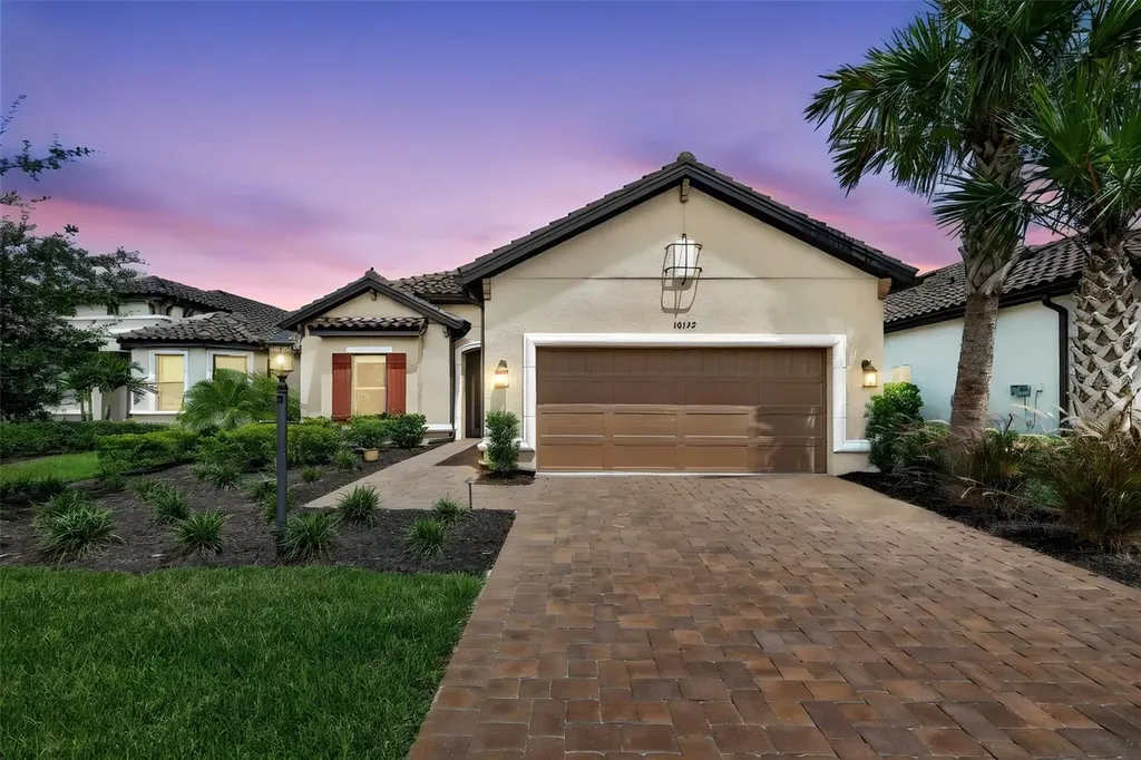 10132 Silent Night Lane Sarasota FL 34241