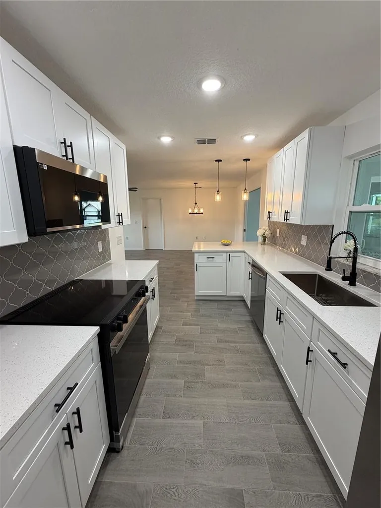 7252 Landover Drive Zephyrhills FL 33540