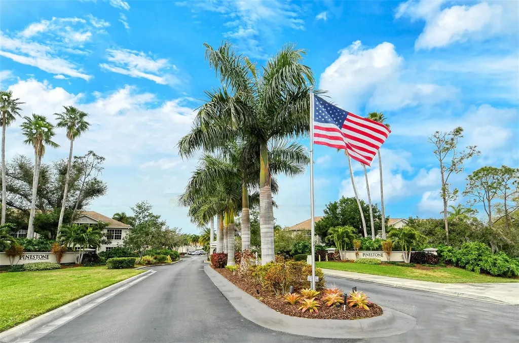 8370 Wingate Drive Sarasota FL 34238