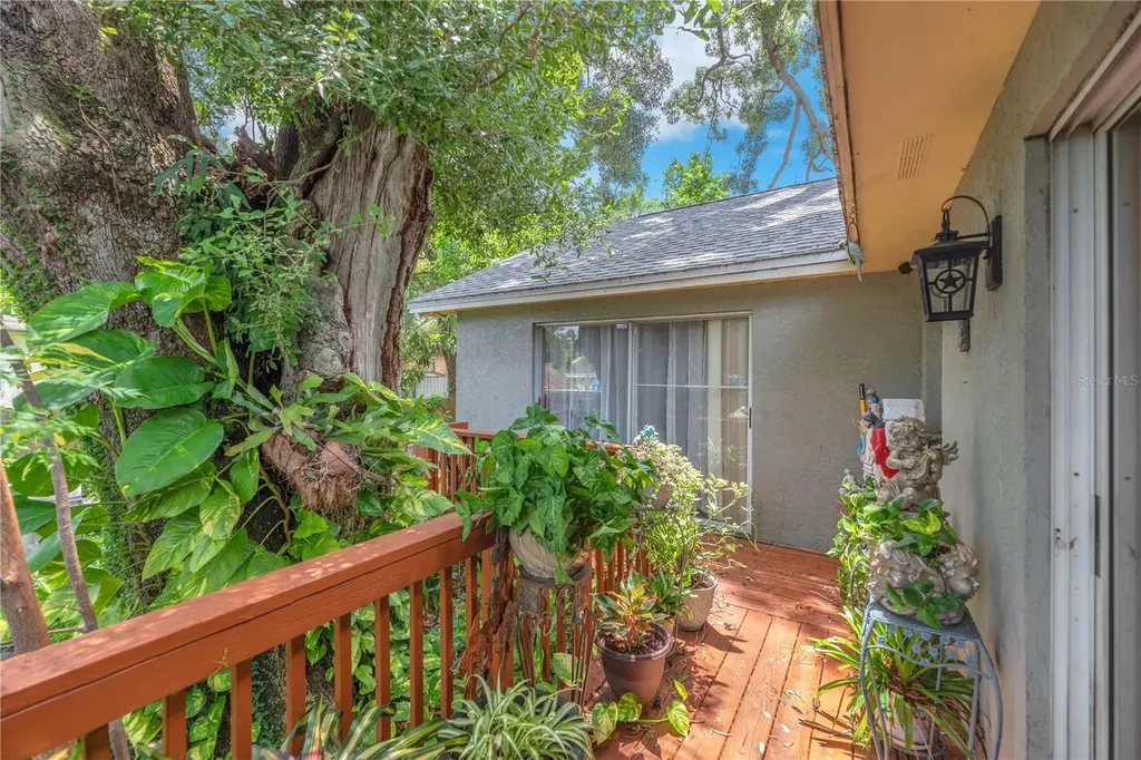 2114 W Hanna Avenue Tampa FL 33604