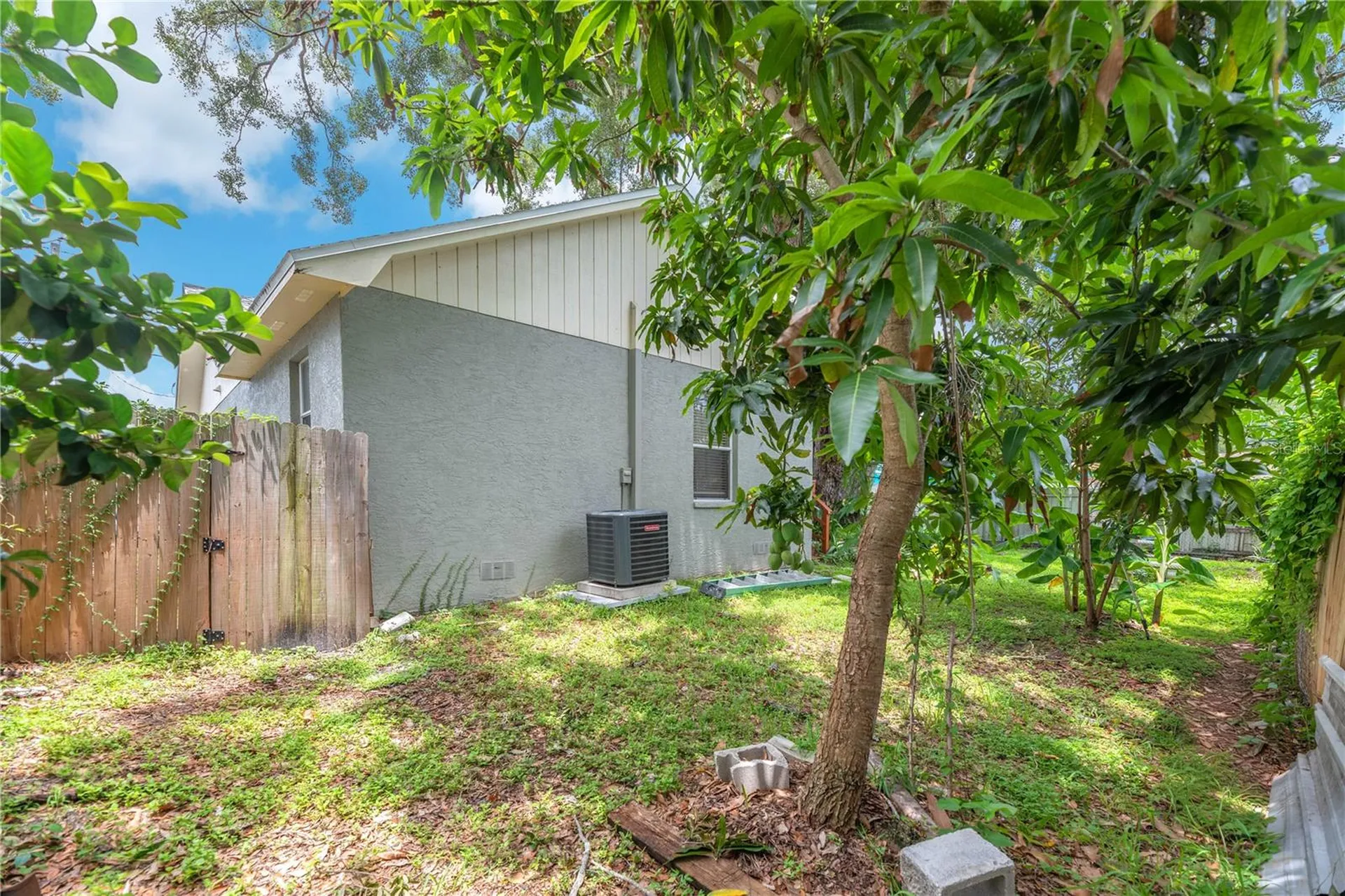 2114 W Hanna Avenue Tampa FL 33604