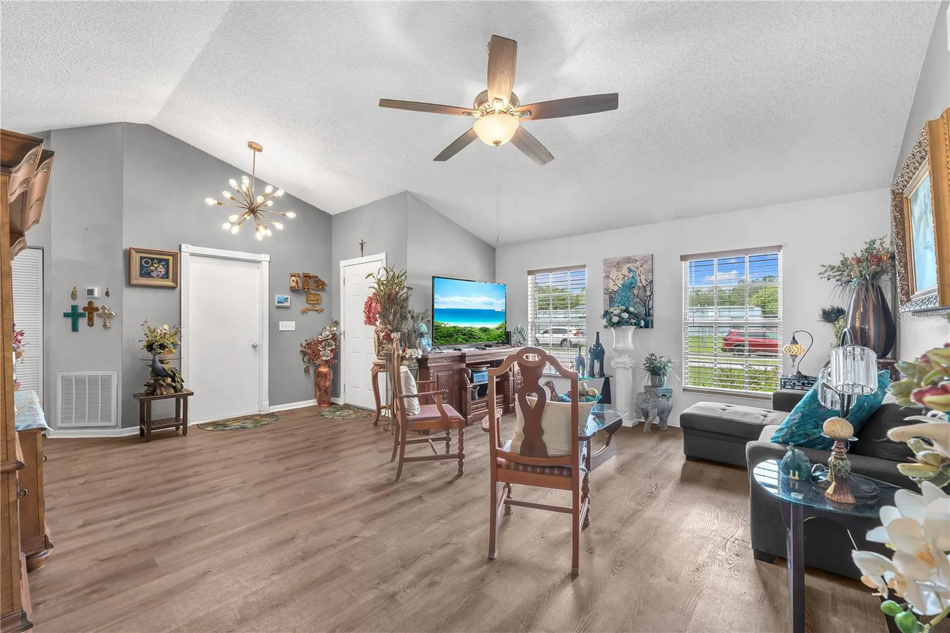 2114 W Hanna Avenue Tampa FL 33604