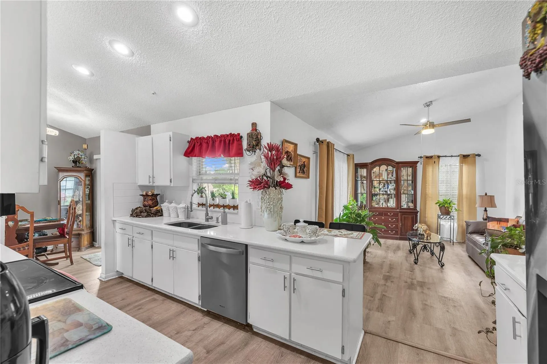 2114 W Hanna Avenue Tampa FL 33604