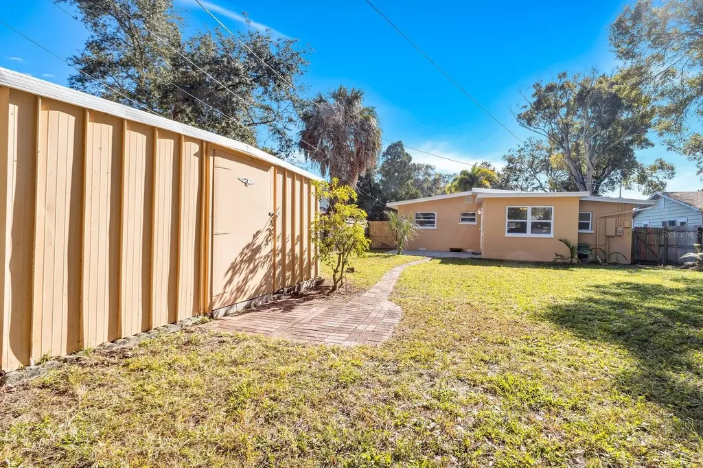 5813 27th Avenue S Gulfport FL 33707
