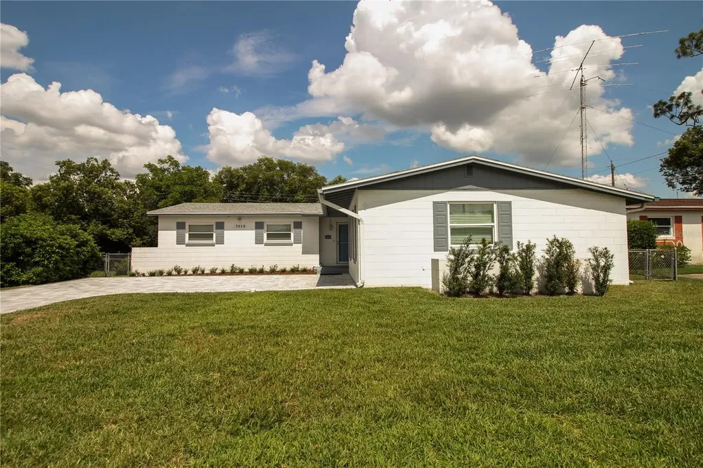 3019 Tampico Drive Orlando FL 32812