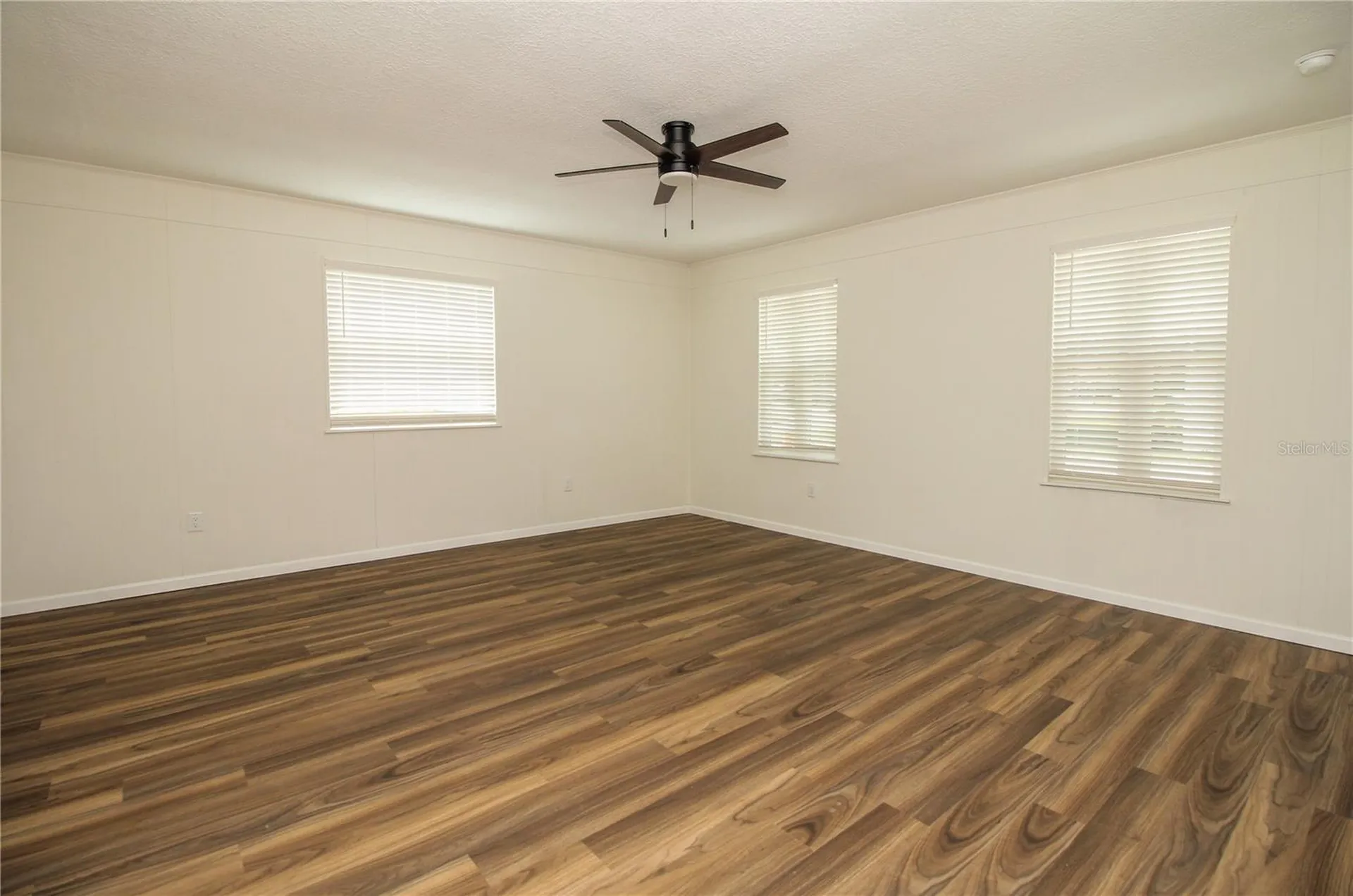 3019 Tampico Drive Orlando FL 32812