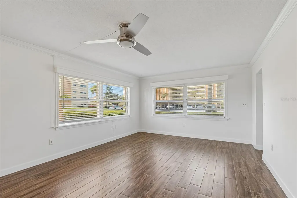 4575 Cove Circle St Petersburg FL 33708