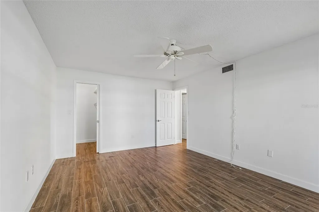 4575 Cove Circle St Petersburg FL 33708
