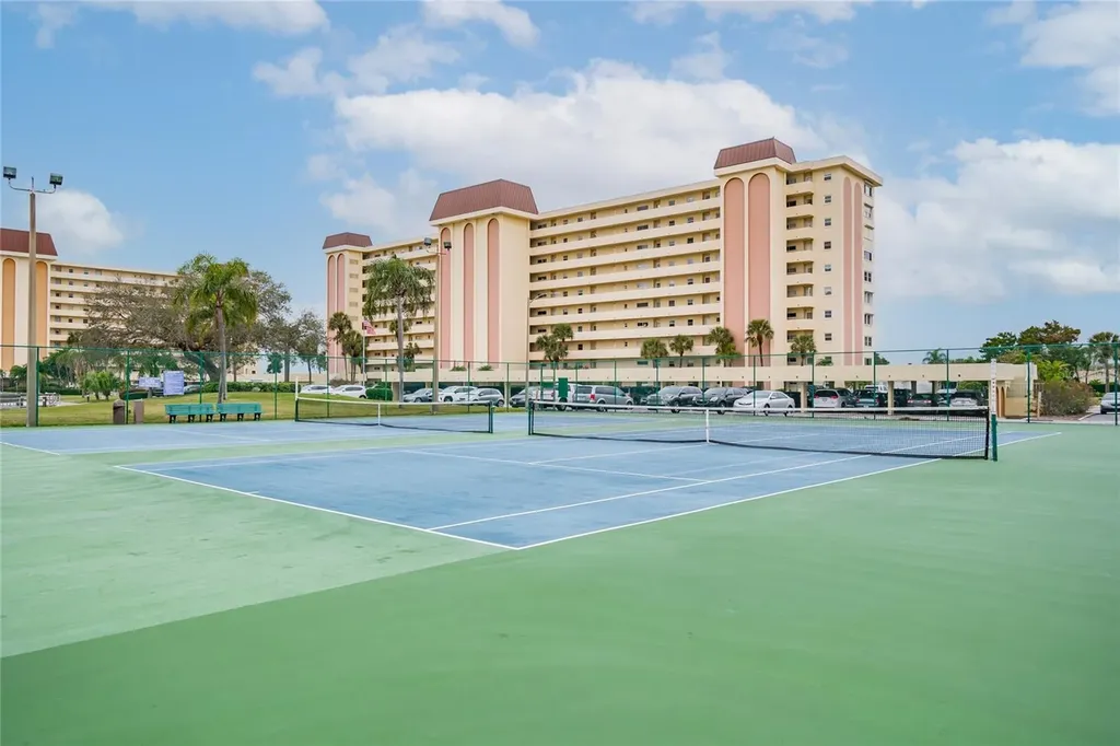 4575 Cove Circle St Petersburg FL 33708