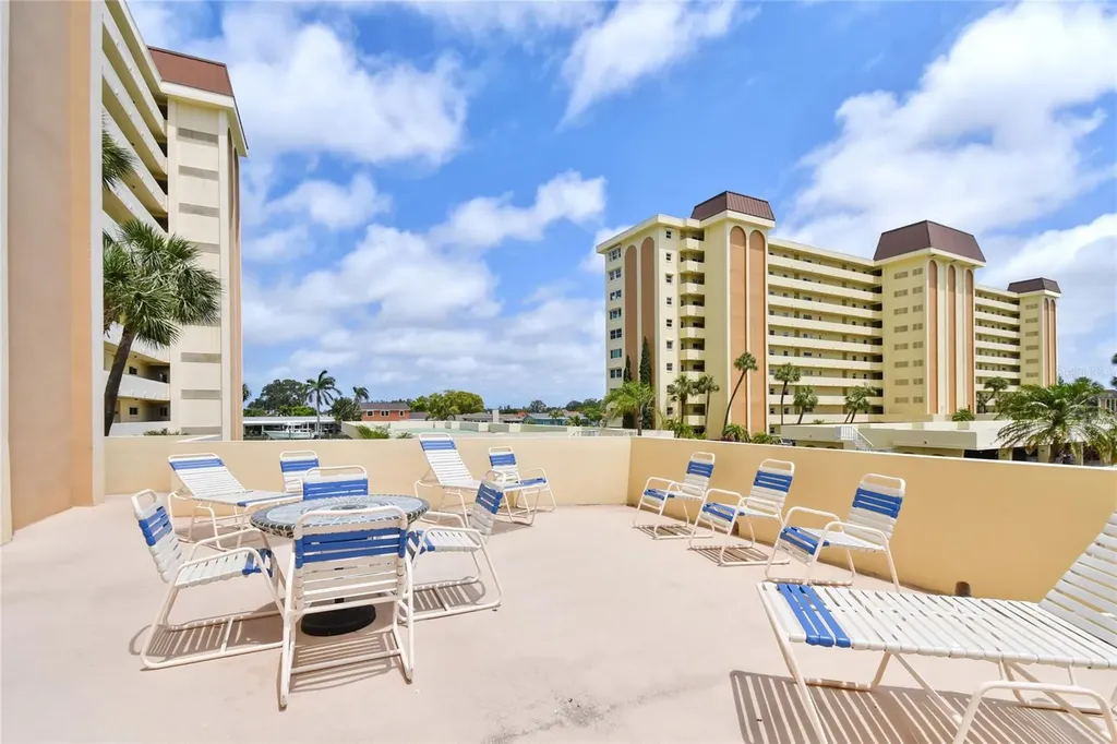 4575 Cove Circle St Petersburg FL 33708