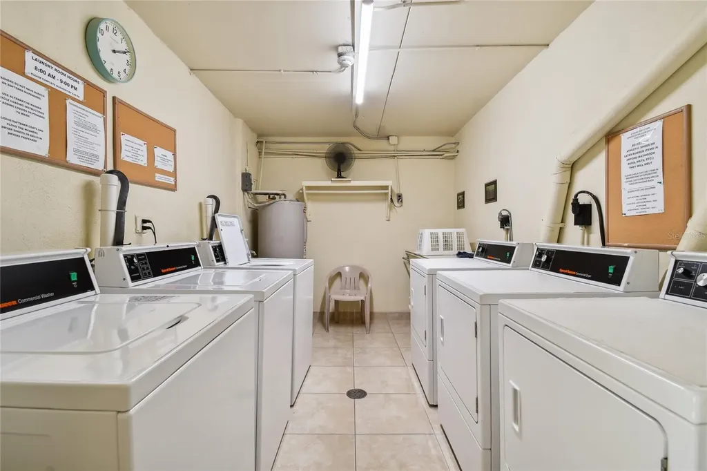 4575 Cove Circle St Petersburg FL 33708