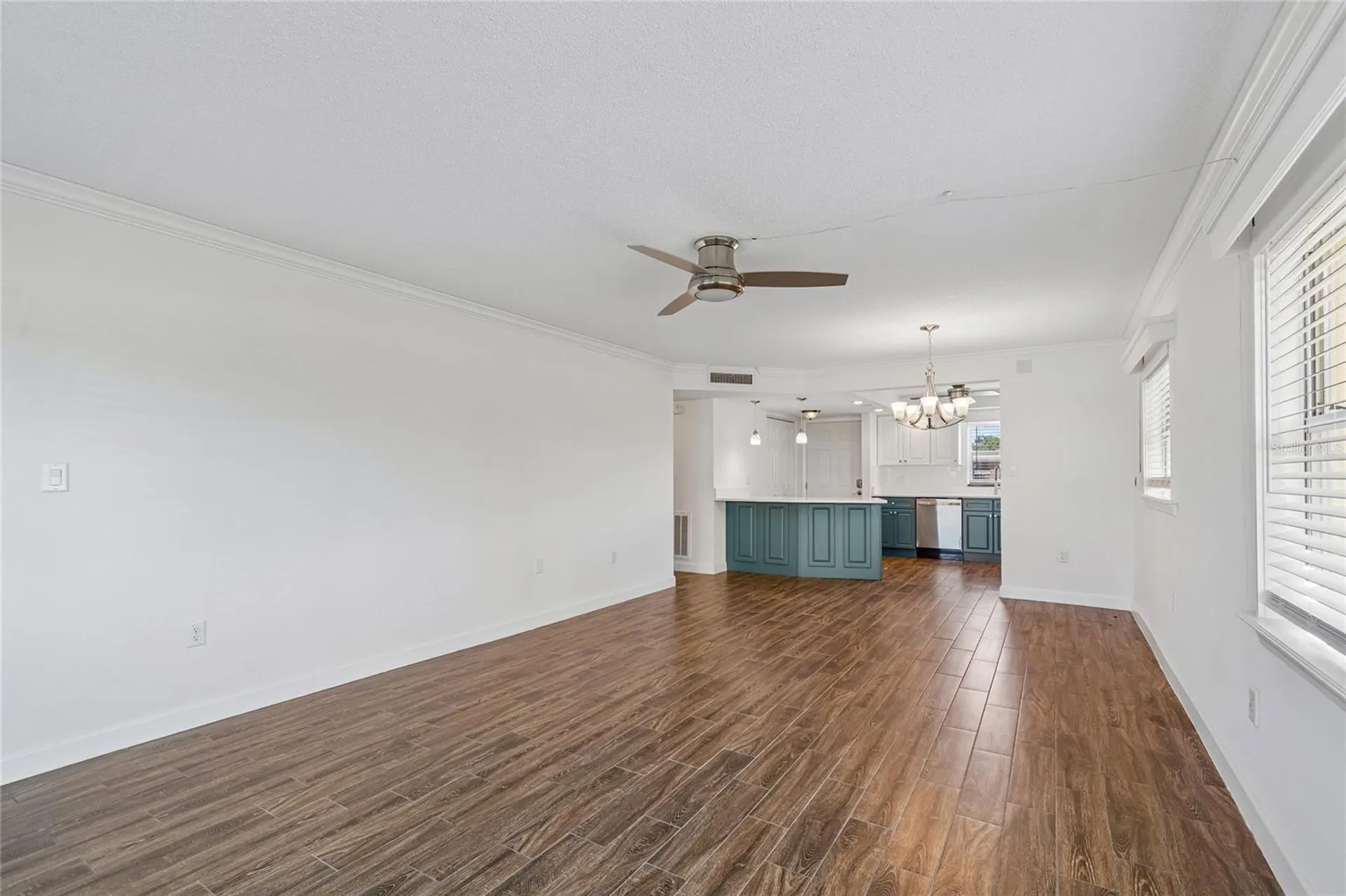 4575 Cove Circle St Petersburg FL 33708