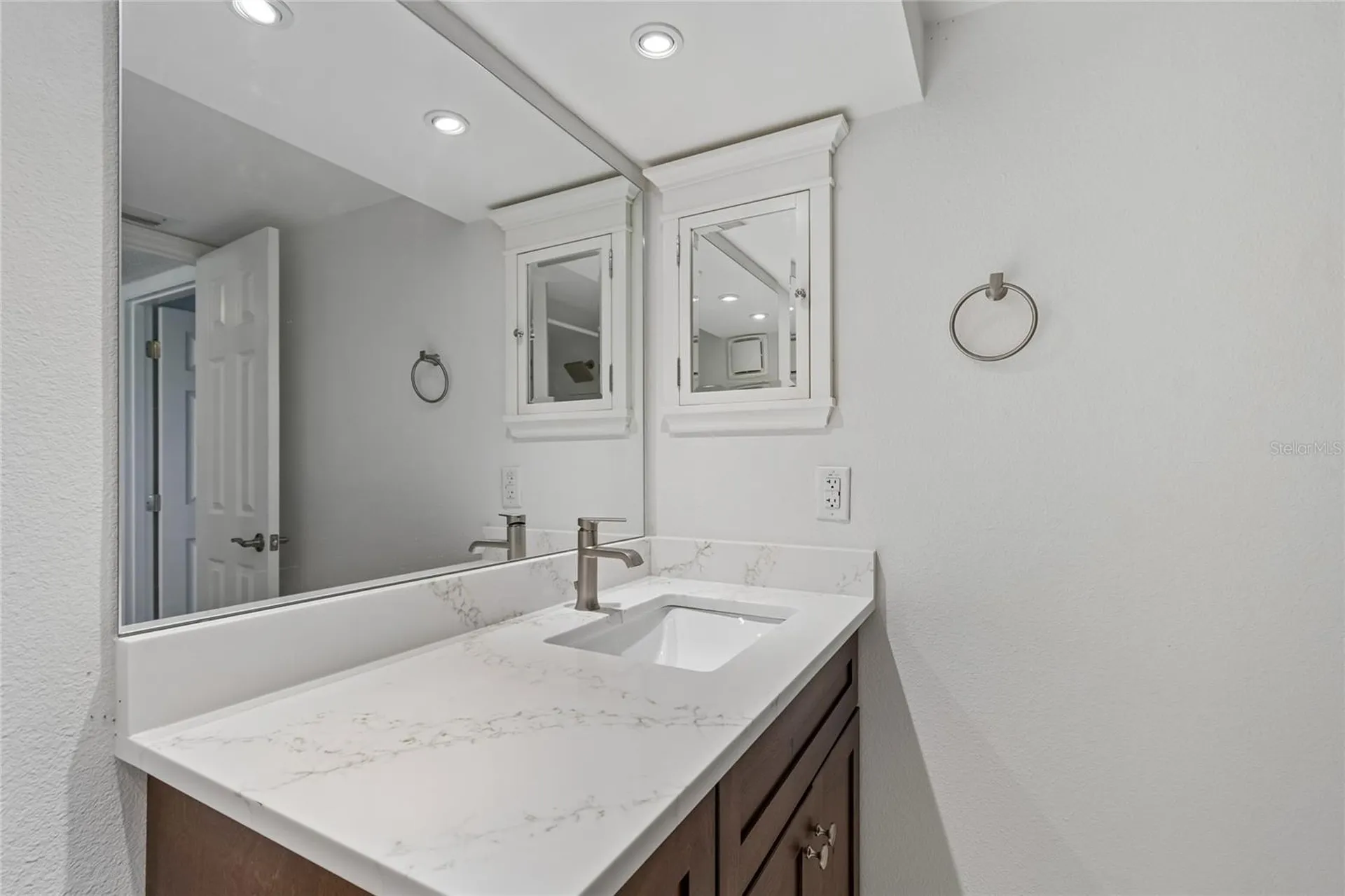 4575 Cove Circle St Petersburg FL 33708