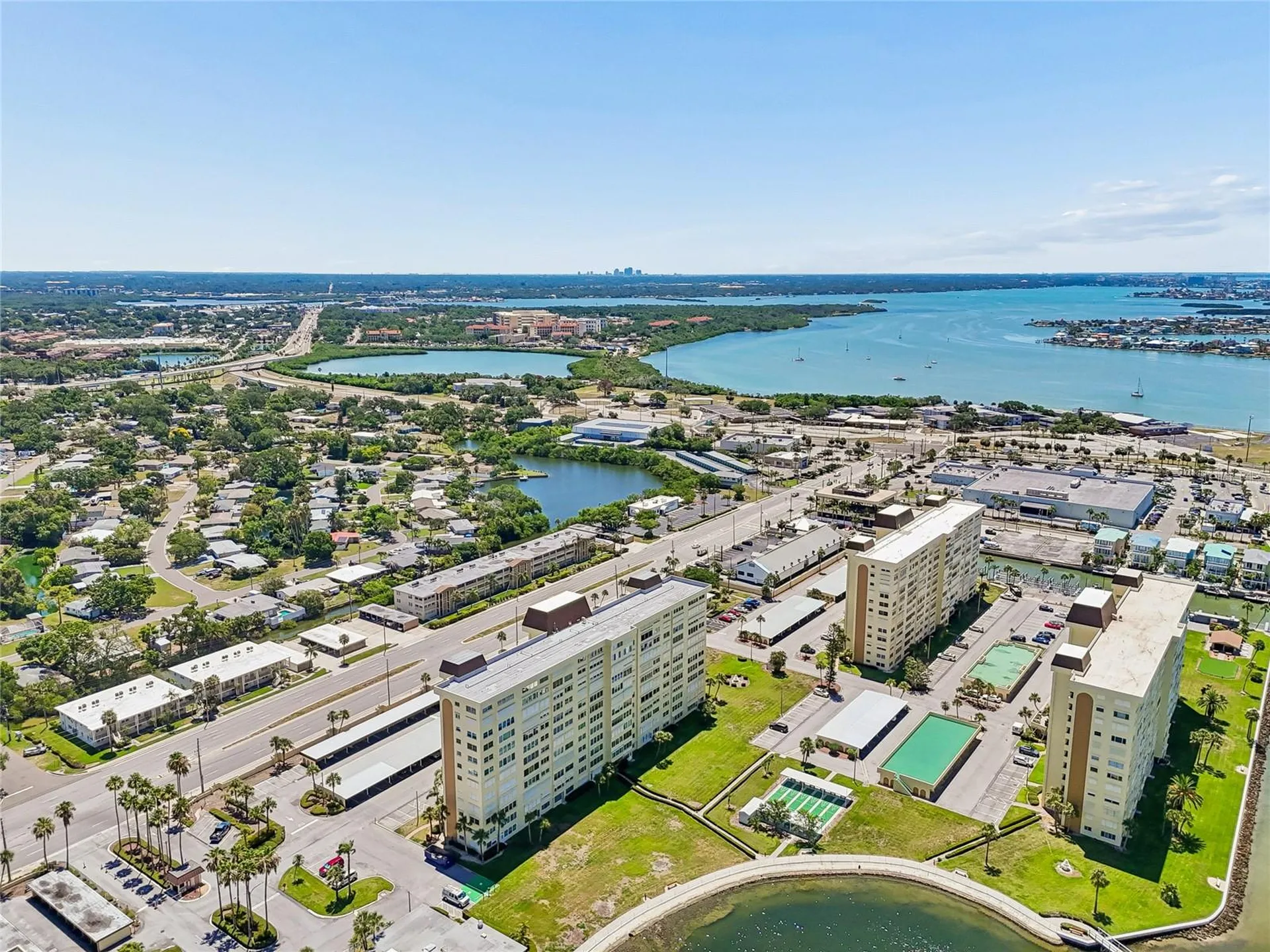 4575 Cove Circle St Petersburg FL 33708