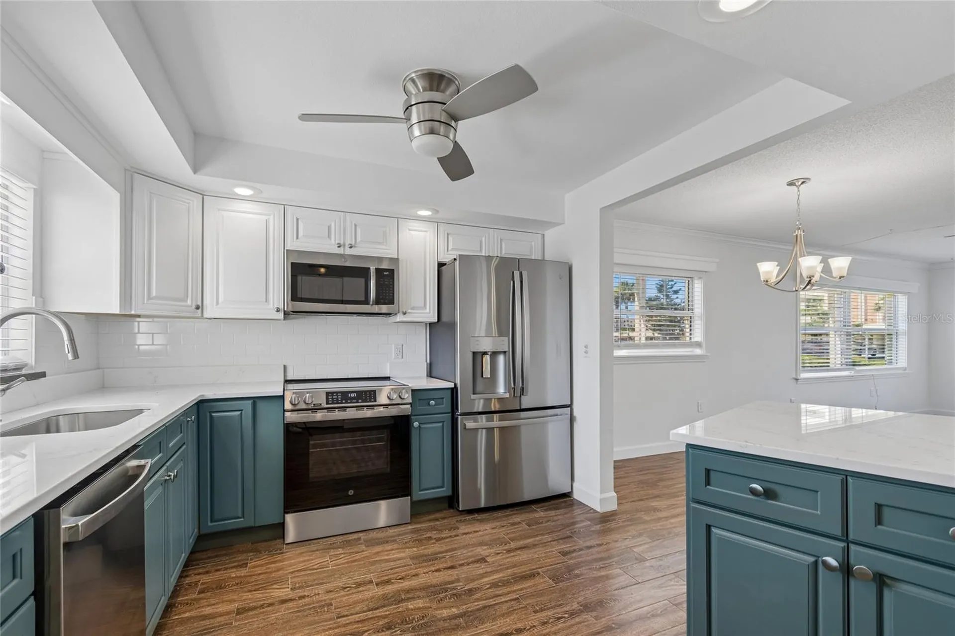 4575 Cove Circle St Petersburg FL 33708