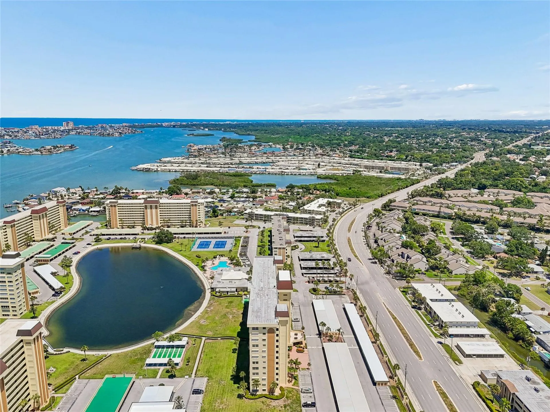 4575 Cove Circle St Petersburg FL 33708