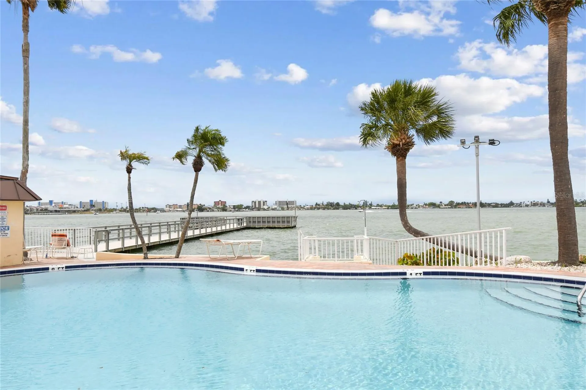 4575 Cove Circle St Petersburg FL 33708