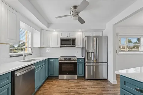 4575 Cove Circle St Petersburg FL 33708