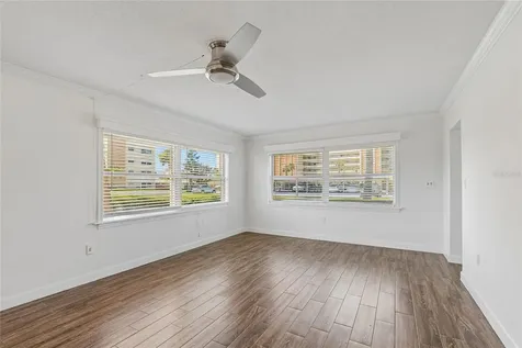 4575 Cove Circle St Petersburg FL 33708