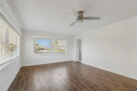 4575 Cove Circle St Petersburg FL 33708