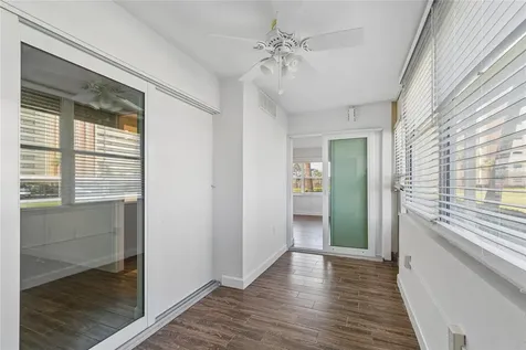 4575 Cove Circle St Petersburg FL 33708