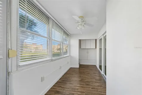 4575 Cove Circle St Petersburg FL 33708