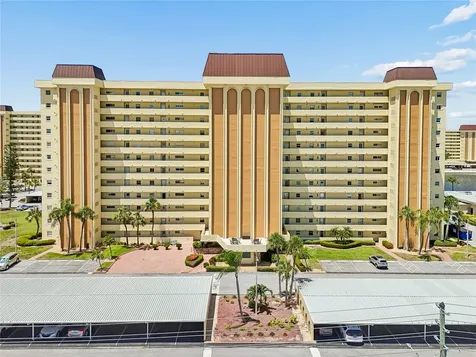 4575 Cove Circle St Petersburg FL 33708