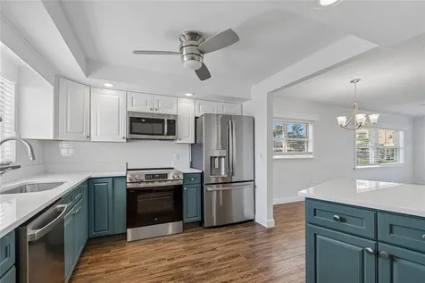 4575 Cove Circle St Petersburg FL 33708