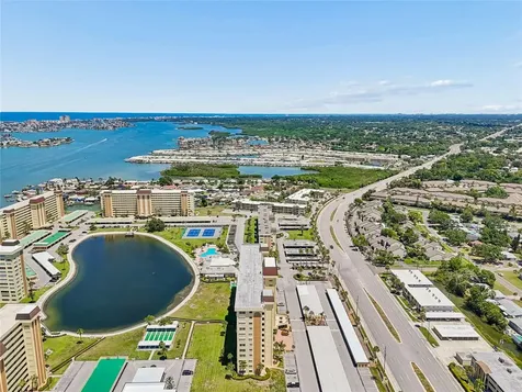 4575 Cove Circle St Petersburg FL 33708